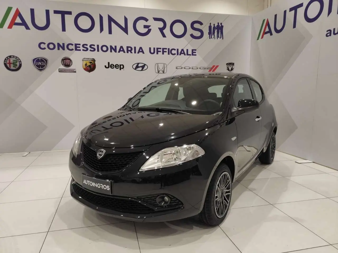 Photo 1 : Lancia Ypsilon 2024 Hybrid