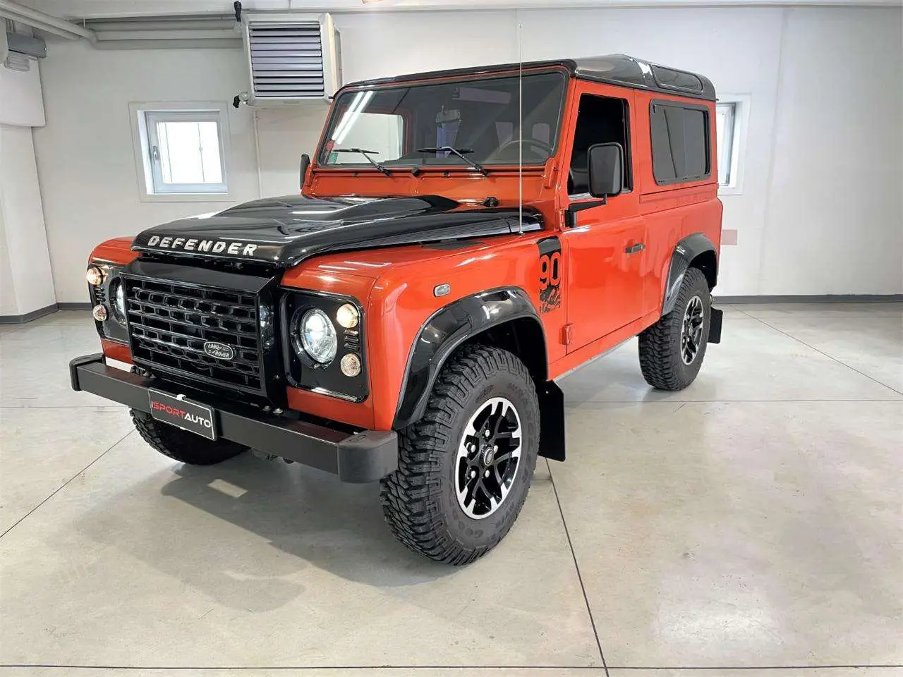 Photo 1 : Land Rover Defender 2015 Diesel