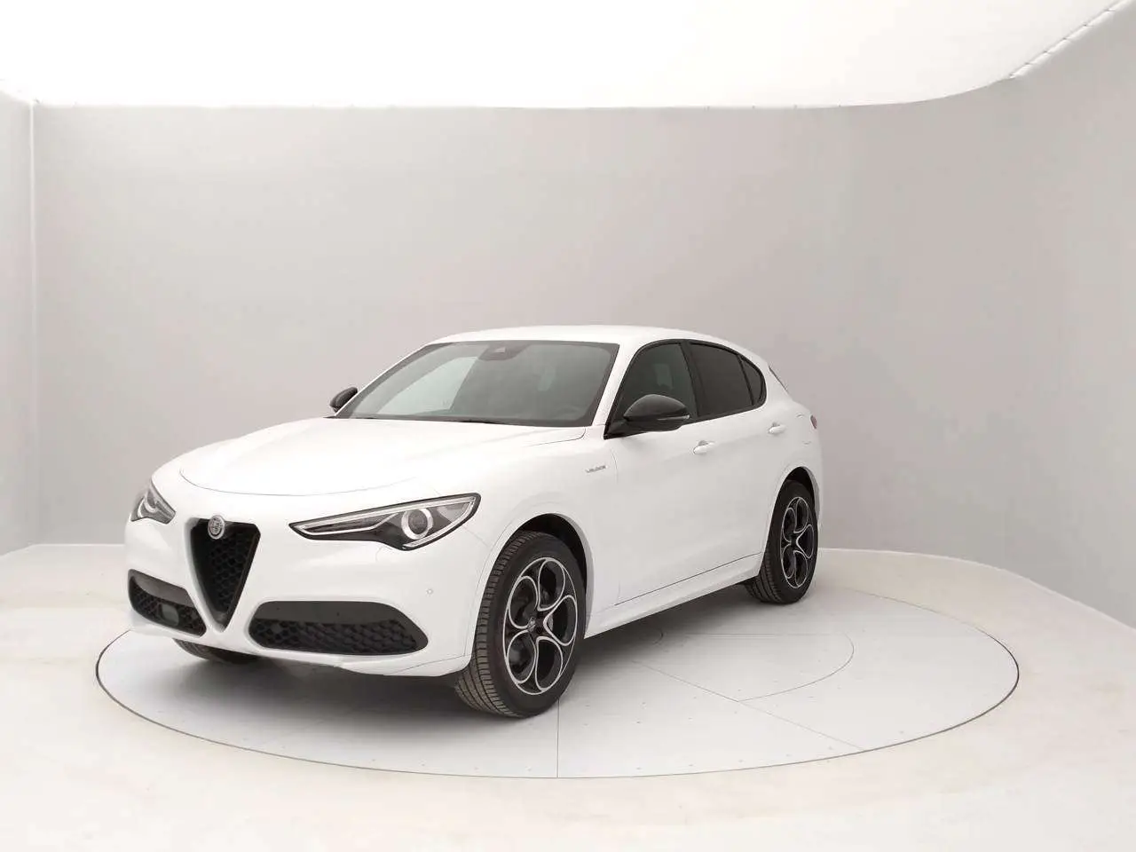 Photo 1 : Alfa Romeo Stelvio 2022 Essence