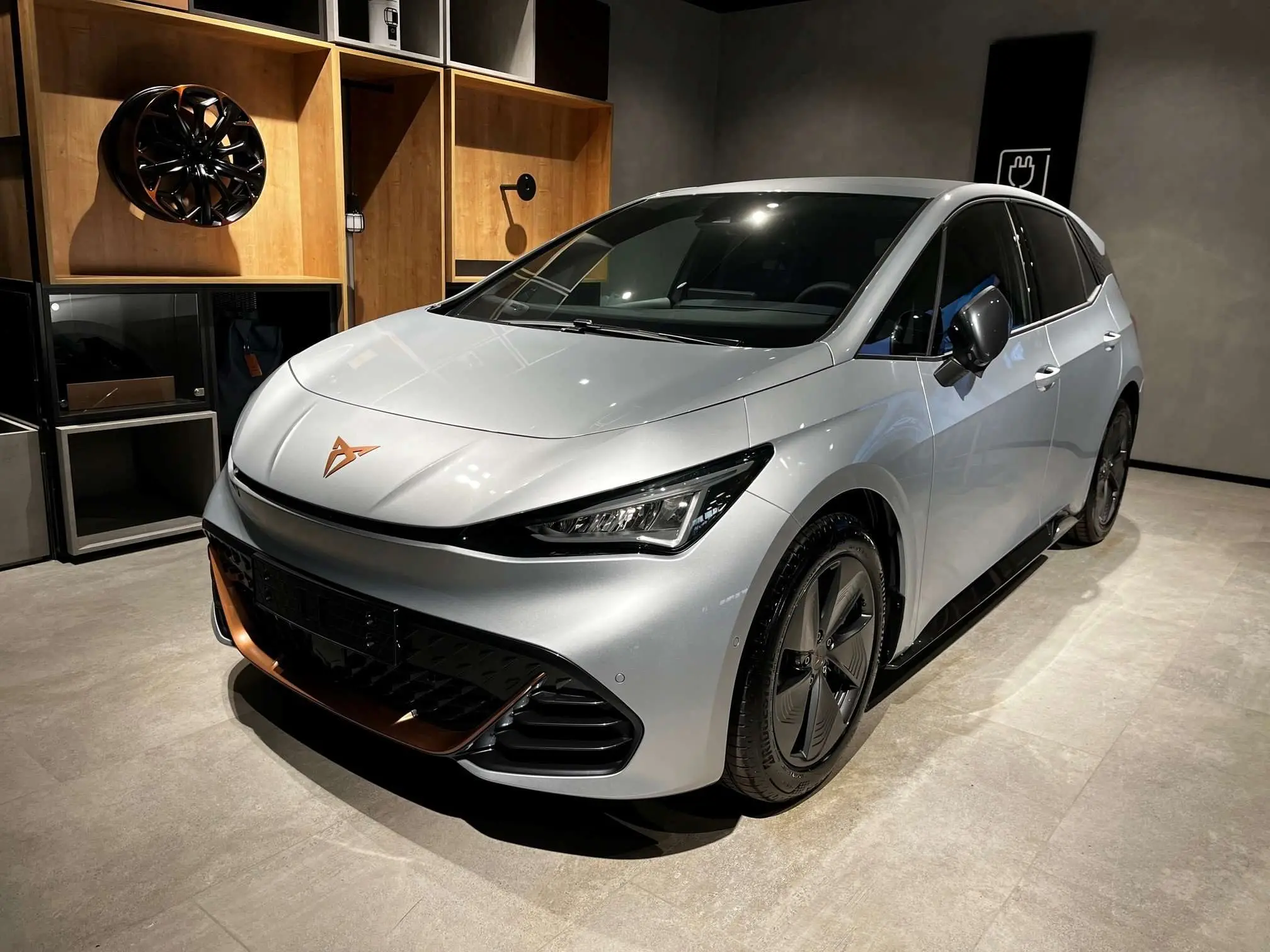 Photo 1 : Cupra Born 2024 Electric