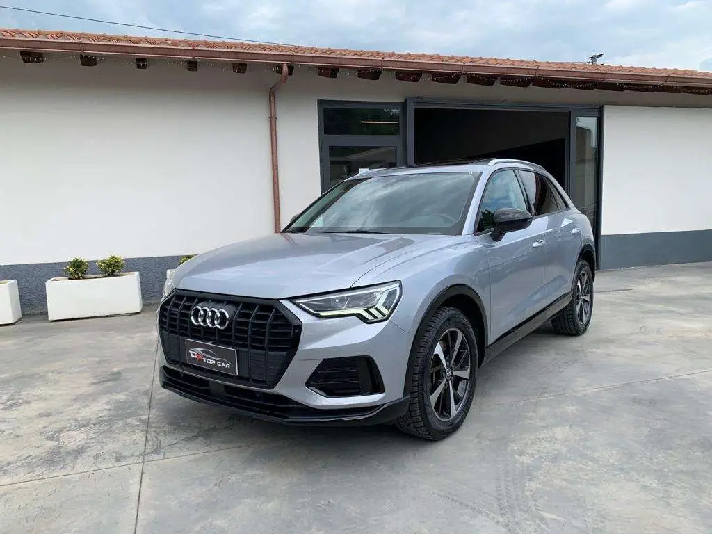 Photo 1 : Audi Q3 2020 Diesel