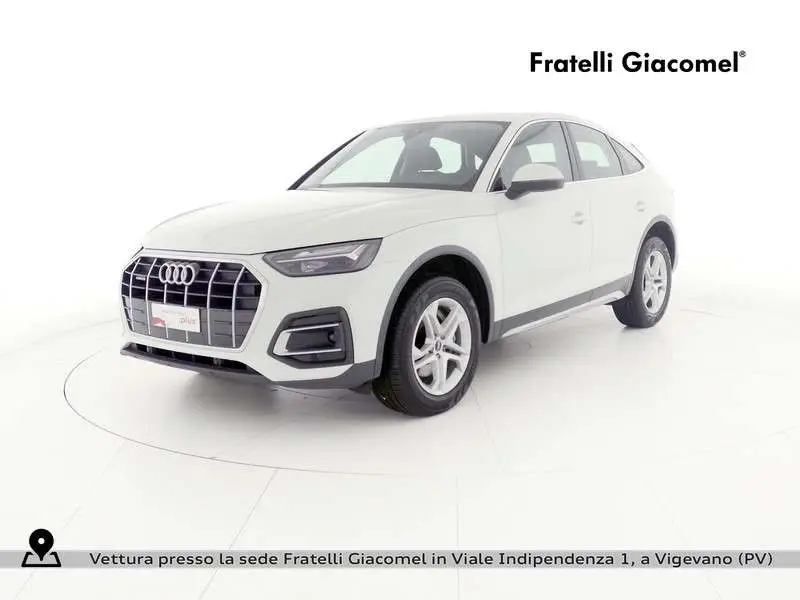 Photo 1 : Audi Q5 2021 Hybrid