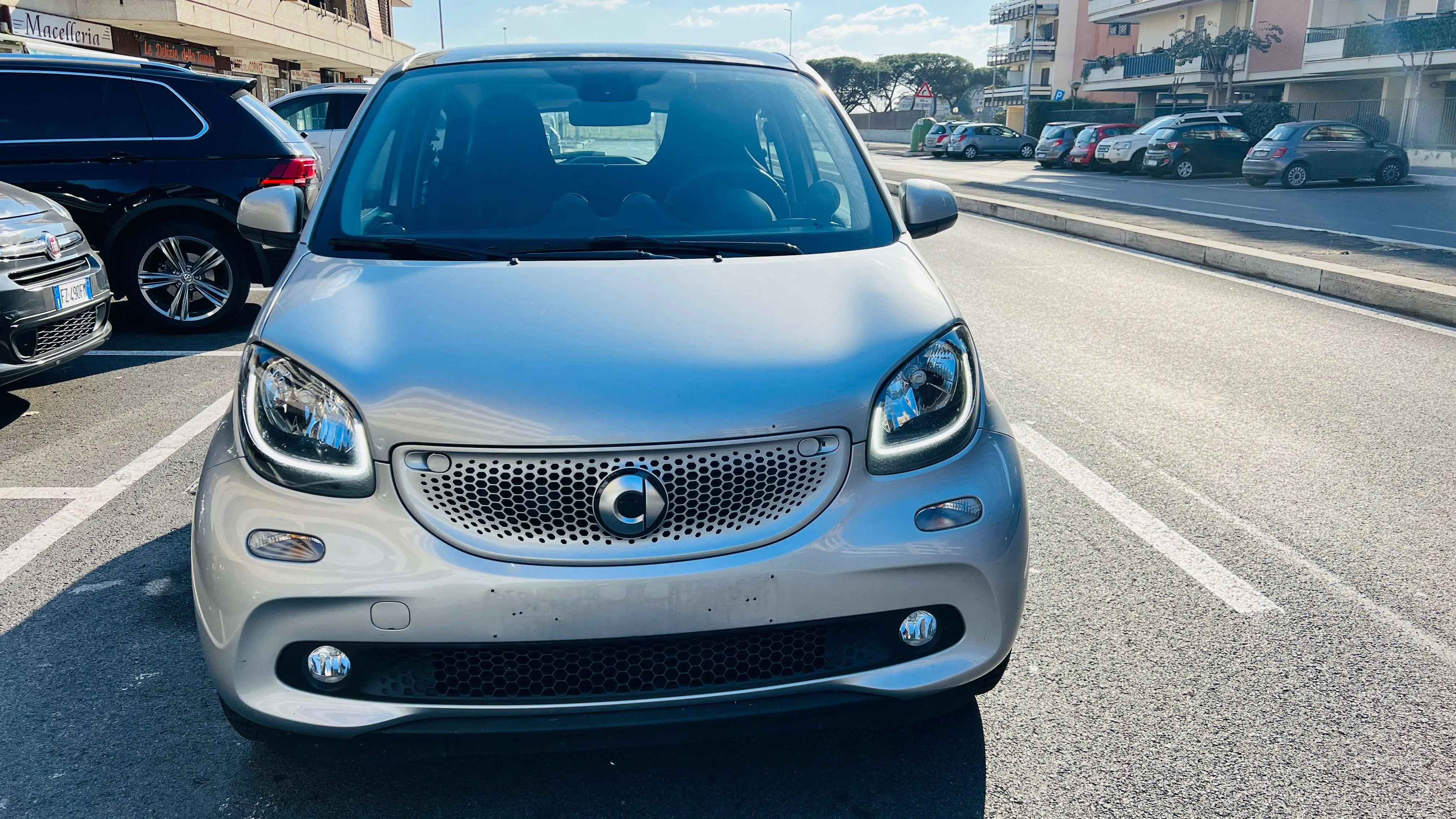 Photo 1 : Smart Forfour 2019 Essence