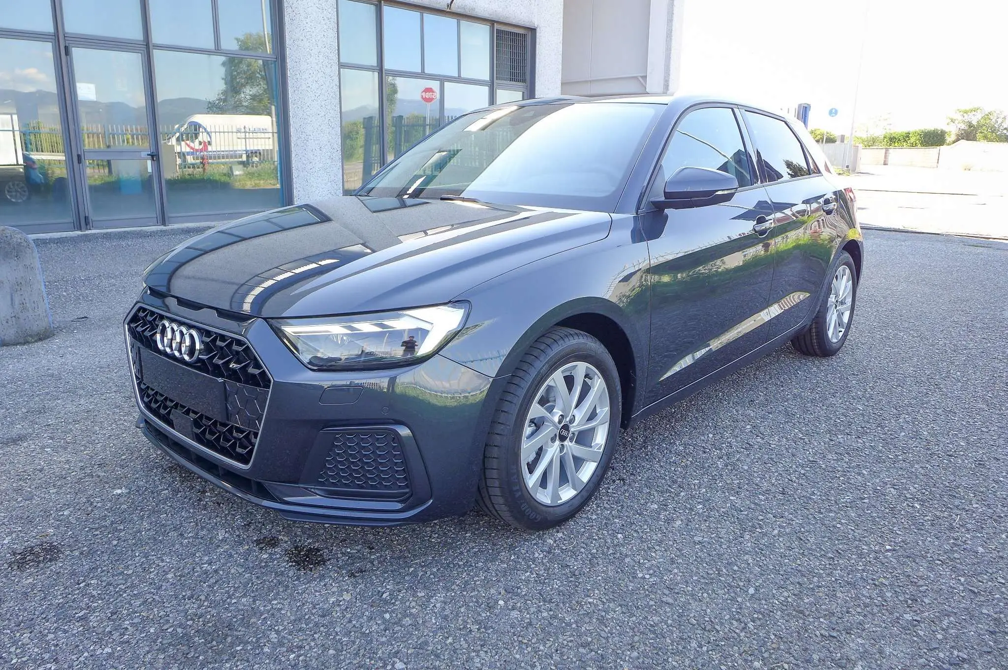 Photo 1 : Audi A1 2022 Essence