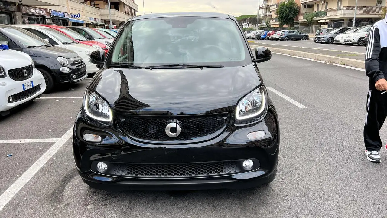 Photo 1 : Smart Forfour 2019 Essence