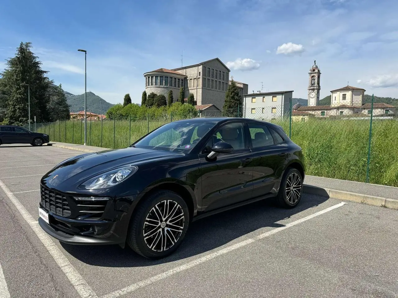 Photo 1 : Porsche Macan 2017 Essence