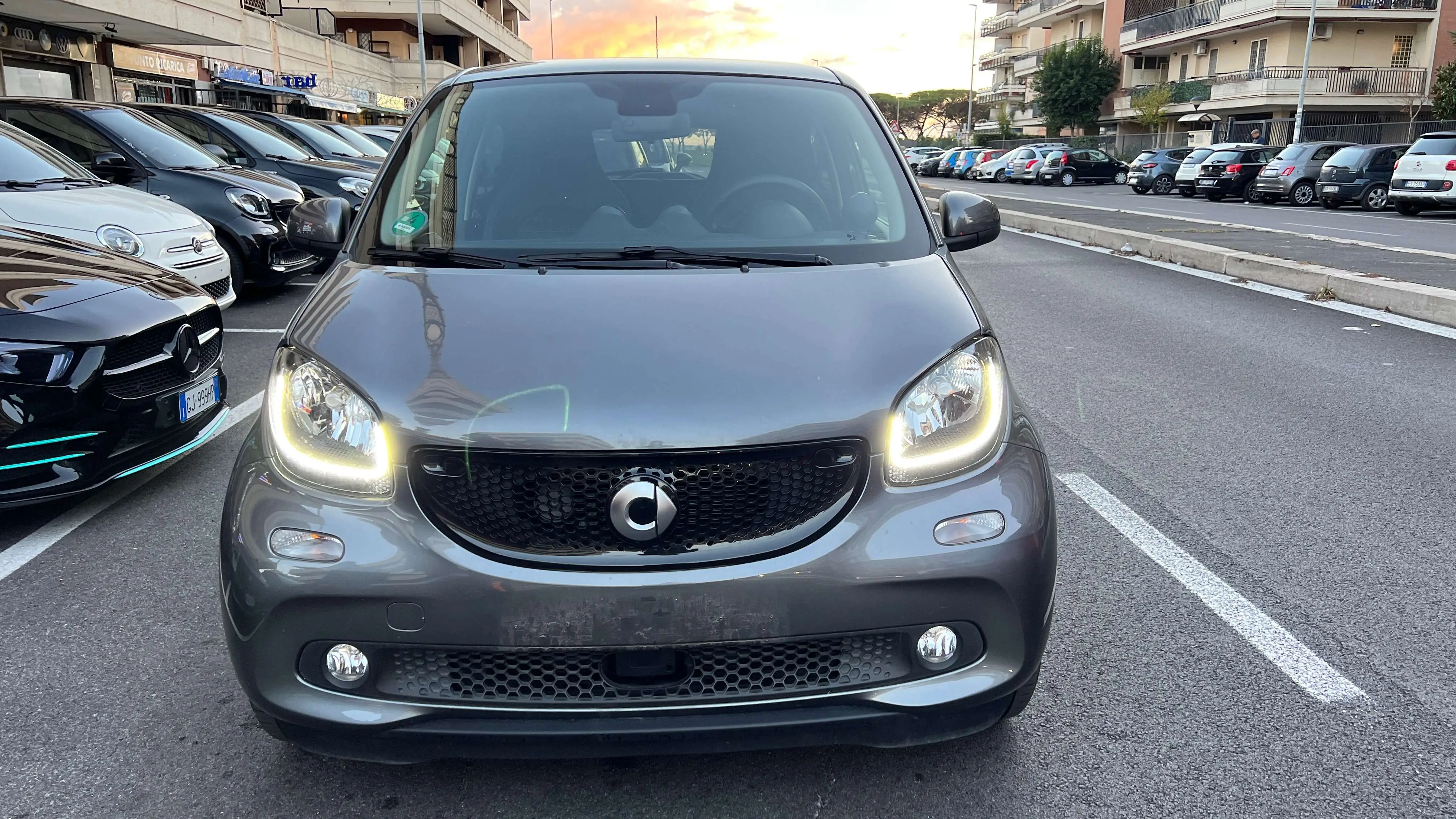 Photo 1 : Smart Forfour 2018 Essence