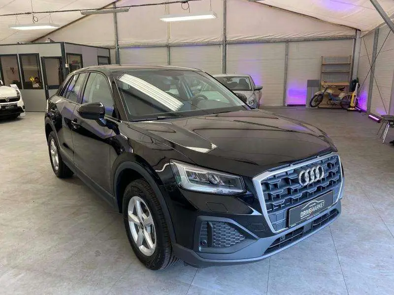 Photo 1 : Audi Q2 2022 Petrol