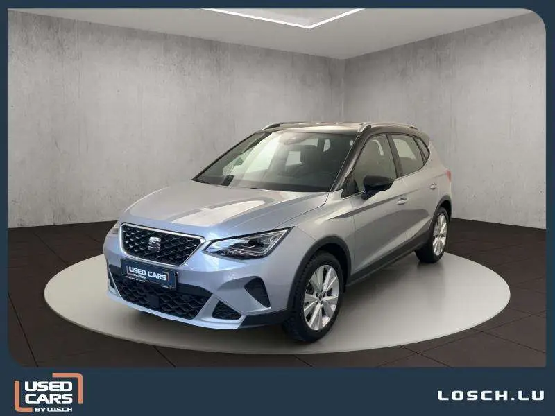 Photo 1 : Seat Arona 2023 Essence