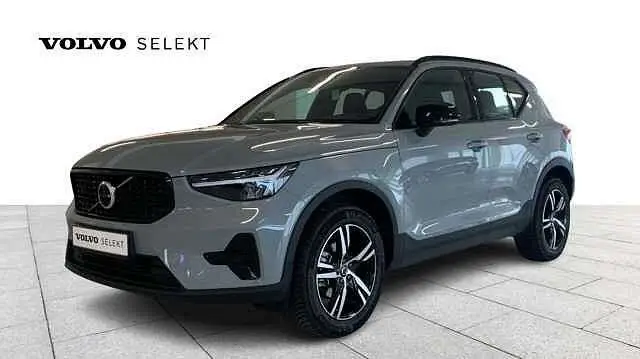 Photo 1 : Volvo Xc40 2023 Petrol