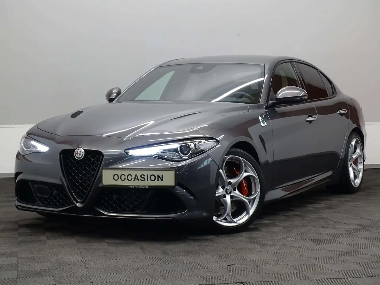 Photo 1 : Alfa Romeo Giulia 2021 Essence