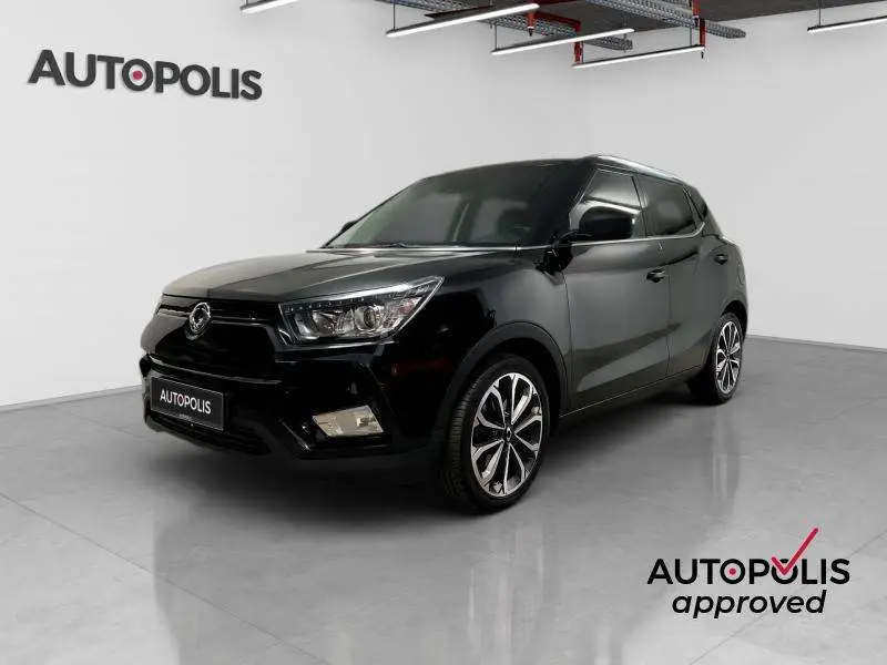 Photo 1 : Ssangyong Tivoli 2019 Petrol