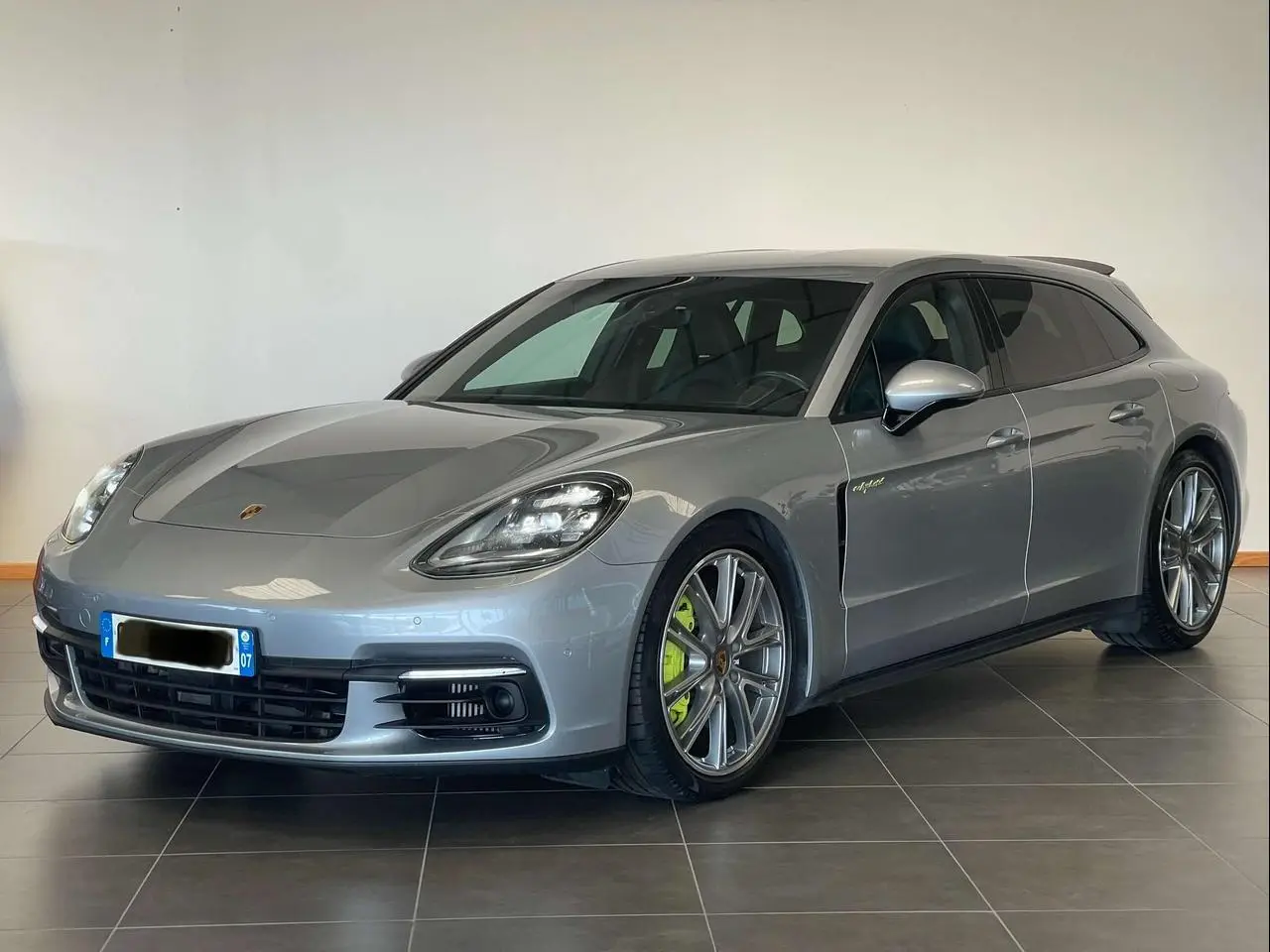 Photo 1 : Porsche Panamera 2018 Hybrid