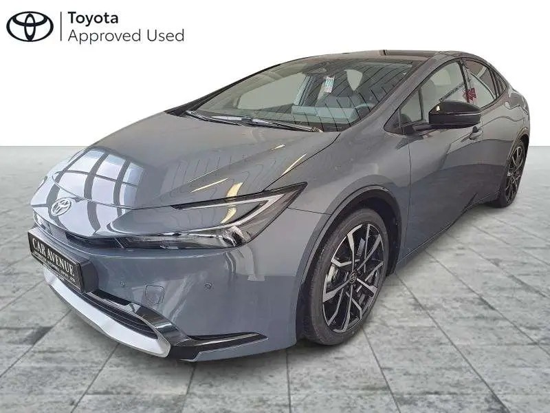 Photo 1 : Toyota Prius 2024 Hybride