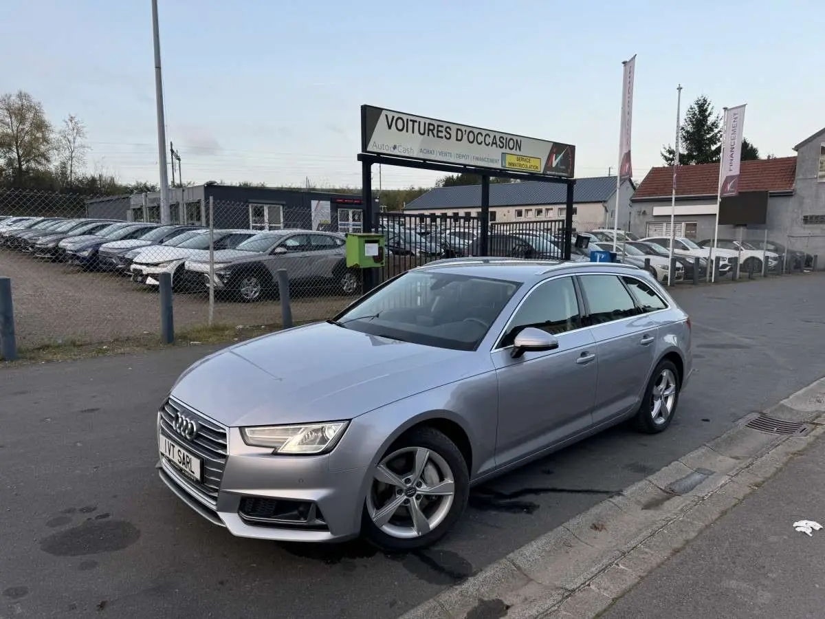 Photo 1 : Audi A4 2019 Diesel