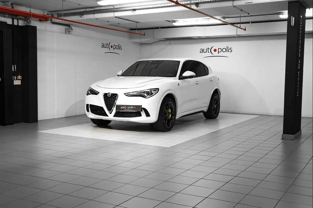 Photo 1 : Alfa Romeo Stelvio 2019 Petrol