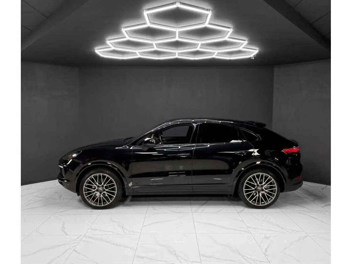 Photo 1 : Porsche Cayenne 2020 Essence