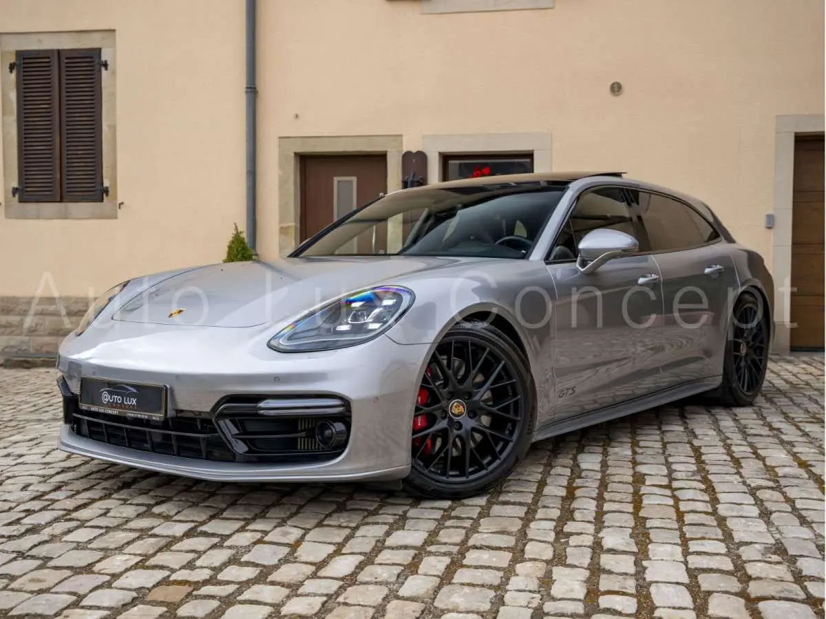 Photo 1 : Porsche Panamera 2020 Essence