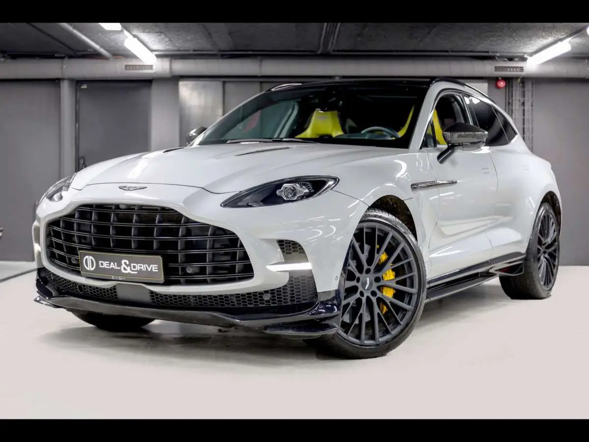 Photo 1 : Aston Martin Dbx 2022 Petrol