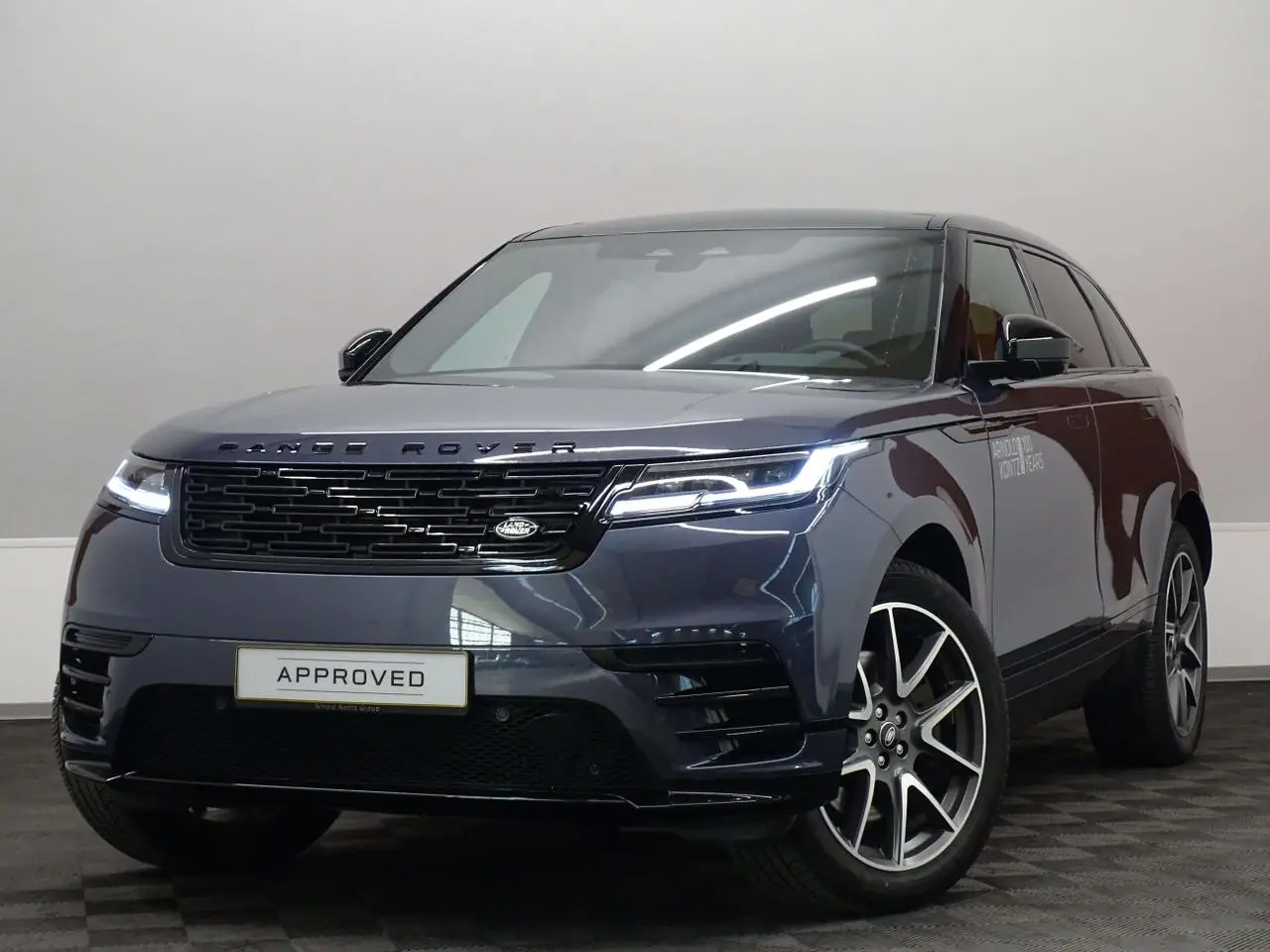 Photo 1 : Land Rover Range Rover Velar 2023 Not specified