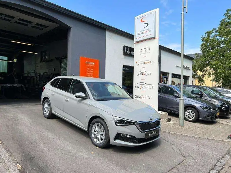 Photo 1 : Skoda Scala 2022 Essence