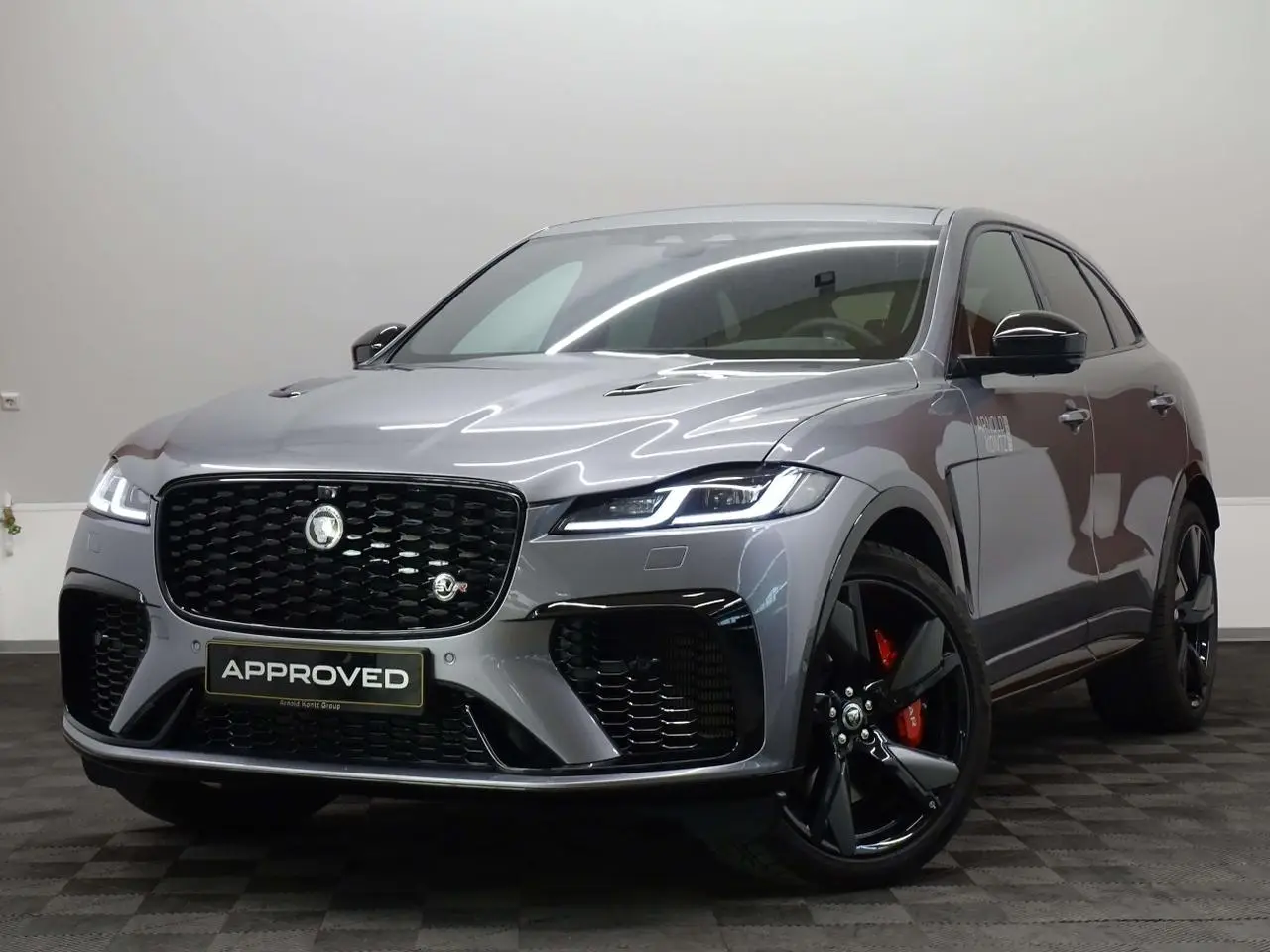 Photo 1 : Jaguar F-pace 2024 Petrol