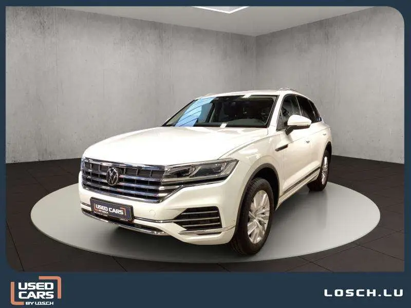 Photo 1 : Volkswagen Touareg 2023 Diesel