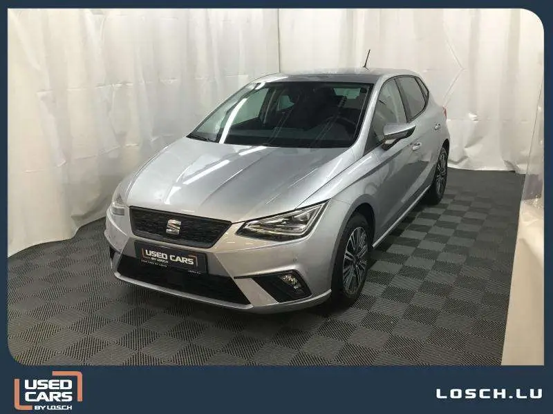 Photo 1 : Seat Ibiza 2022 Petrol