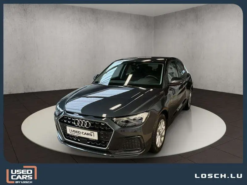 Photo 1 : Audi A1 2024 Essence