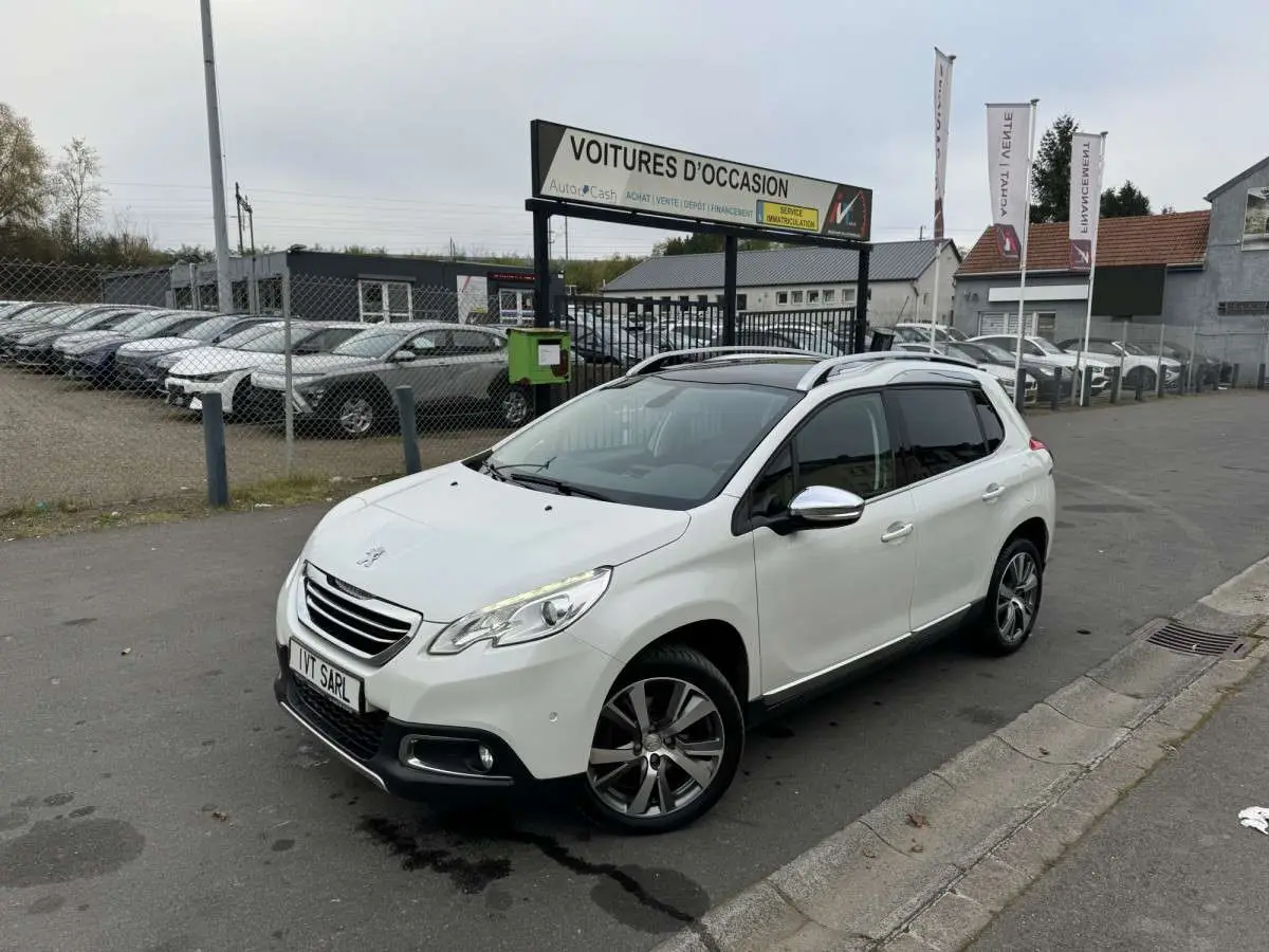 Photo 1 : Peugeot 2008 2016 Petrol