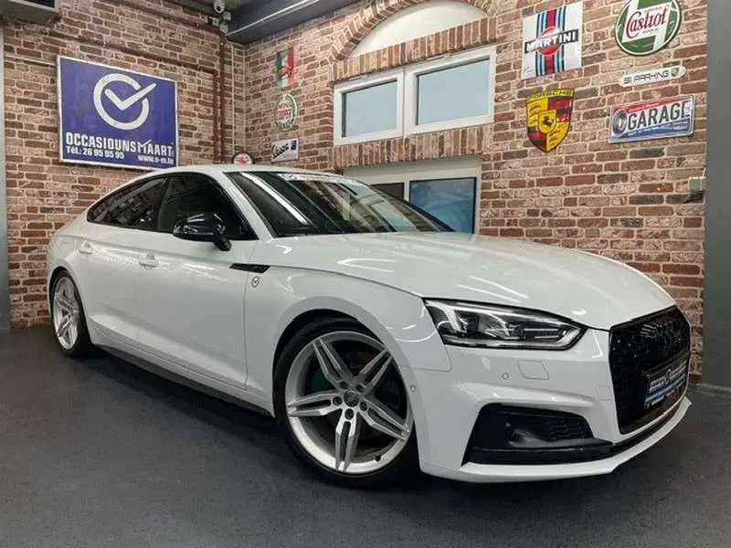 Photo 1 : Audi A5 2018 Petrol