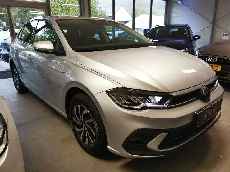 Photo 1 : Volkswagen Polo 2022 Essence