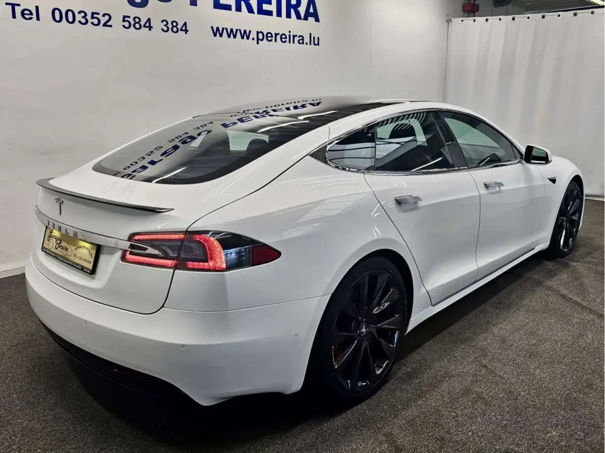 Photo 1 : Tesla Model S 2019 Électrique