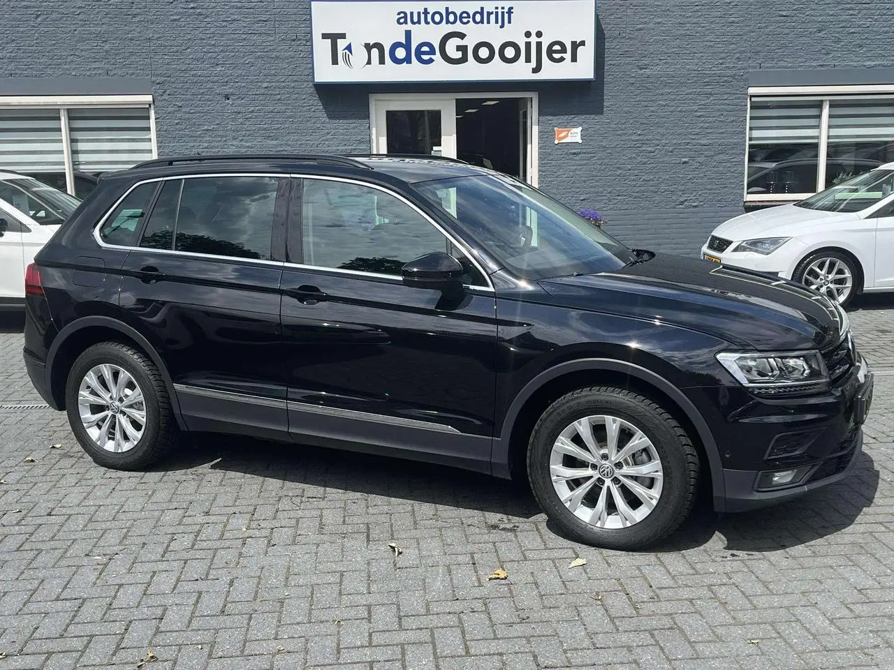 Photo 1 : Volkswagen Tiguan 2020 Essence