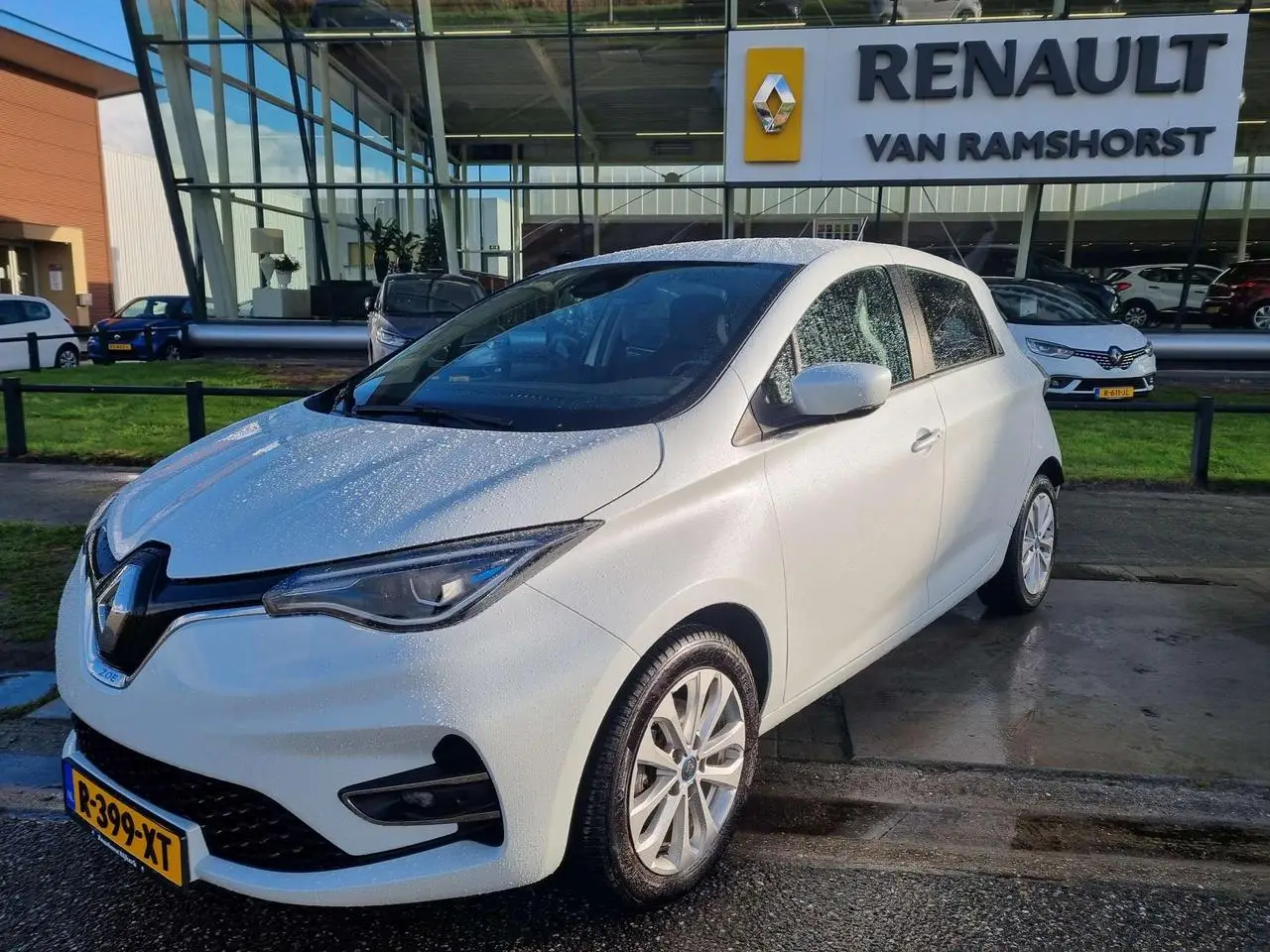 Photo 1 : Renault Zoe 2020 Electric