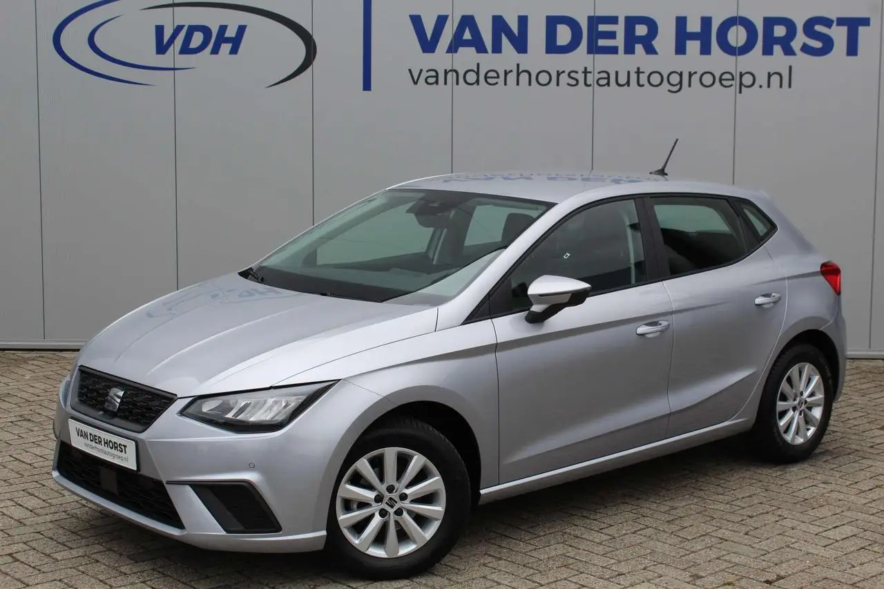 Photo 1 : Seat Ibiza 2021 Petrol