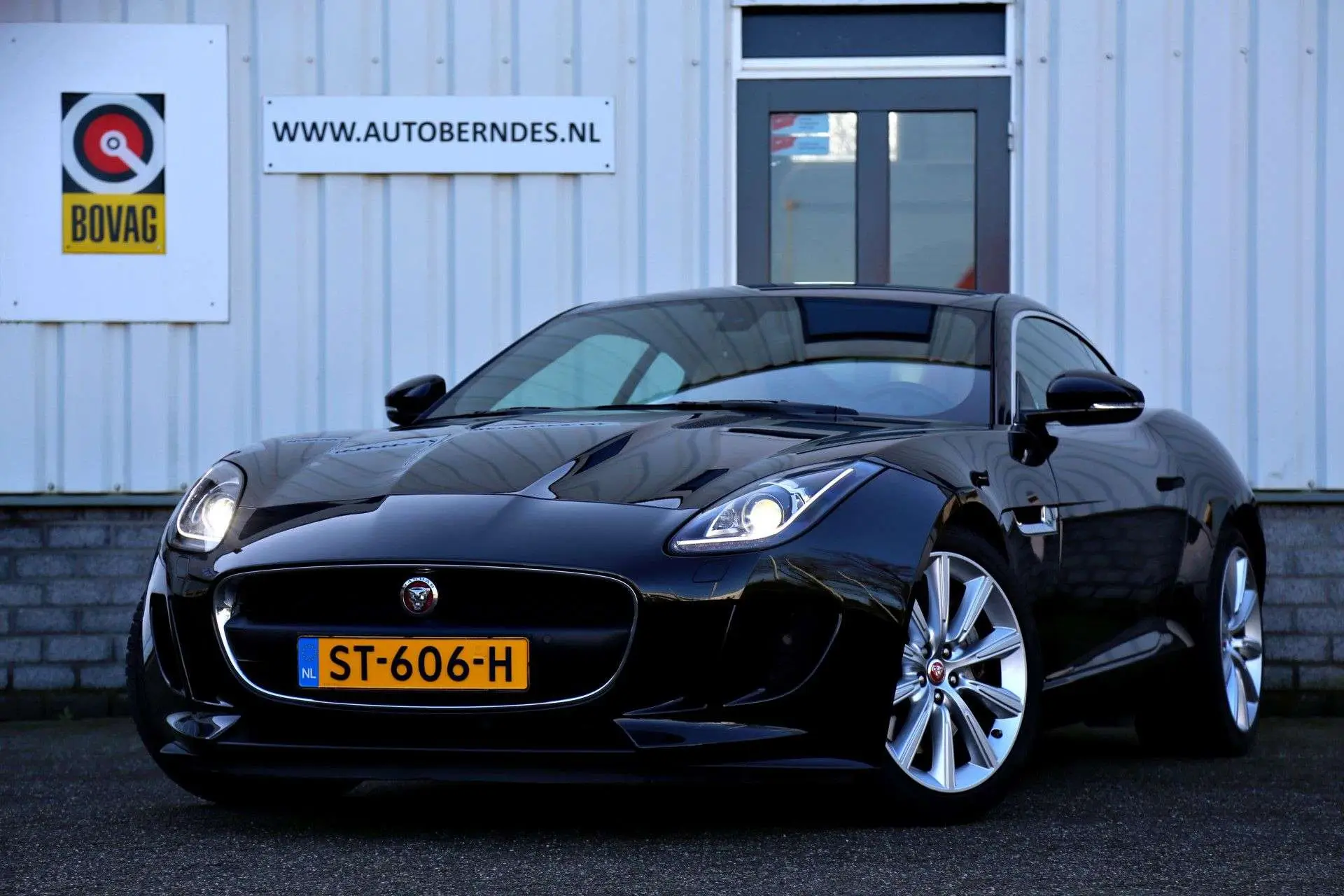 Photo 1 : Jaguar F-type 2018 Essence