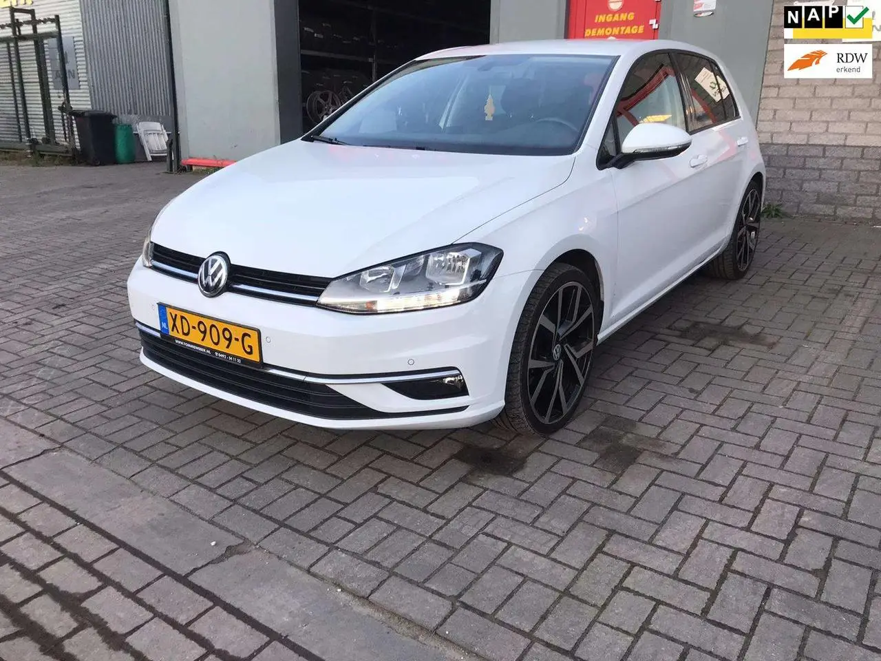 Photo 1 : Volkswagen Golf 2017 Diesel