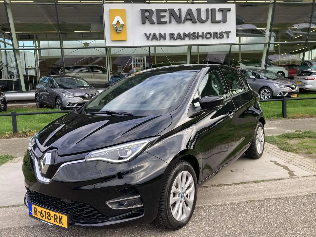 Photo 1 : Renault Zoe 2020 Électrique