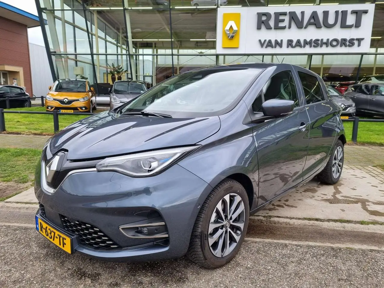 Photo 1 : Renault Zoe 2021 Electric