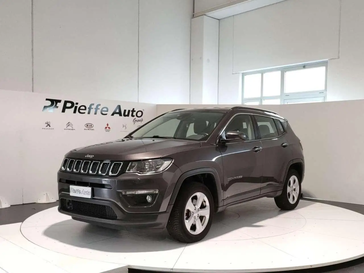 Photo 1 : Jeep Compass 2019 Diesel