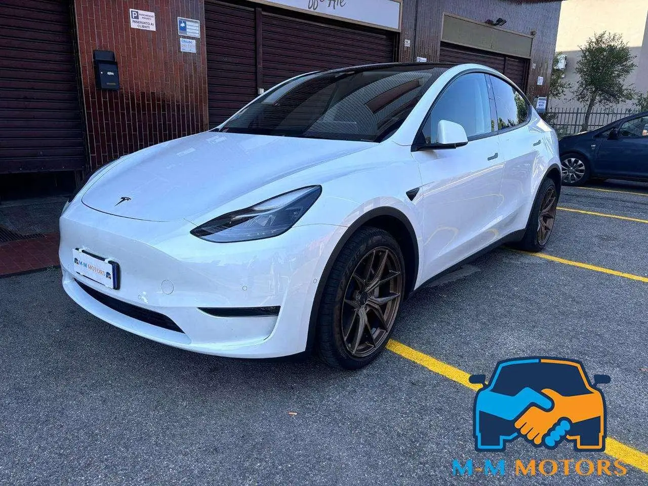 Photo 1 : Tesla Model Y 2021 Électrique