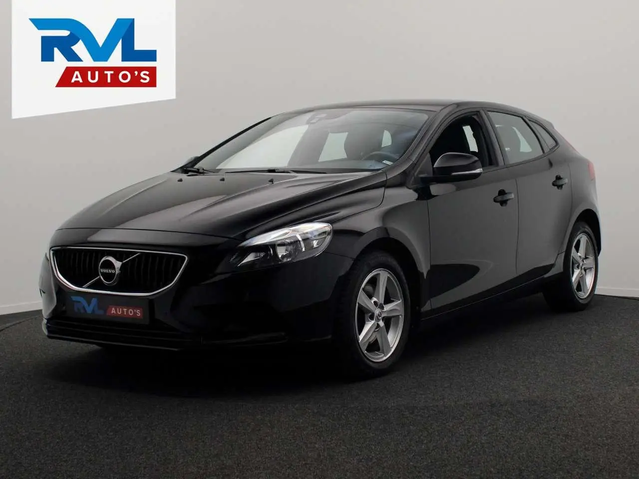 Photo 1 : Volvo V40 2017 Petrol