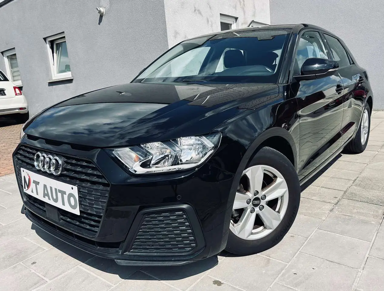 Photo 1 : Audi A1 2020 Essence