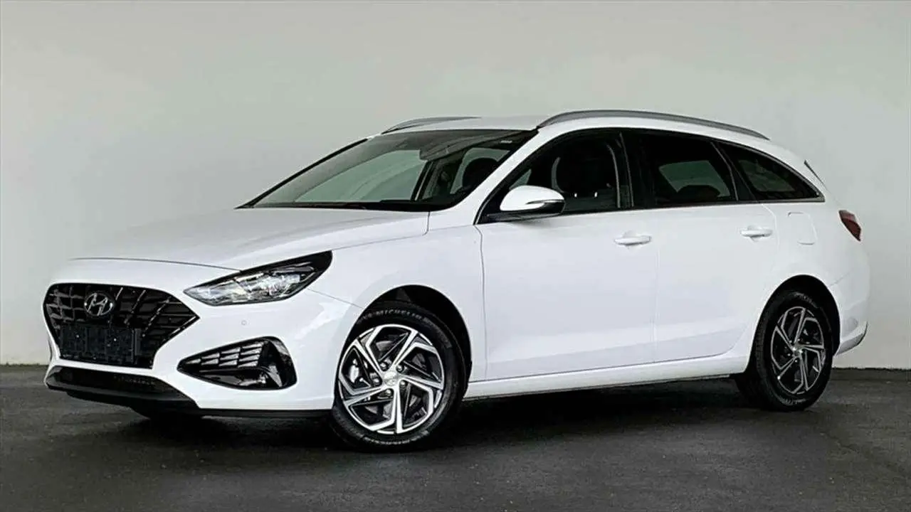 Photo 1 : Hyundai I30 2023 Petrol