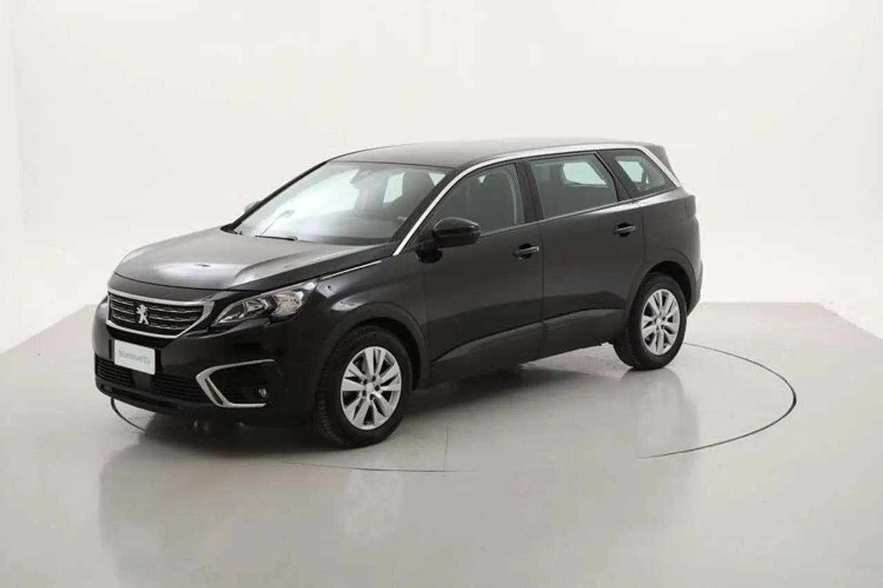 Photo 1 : Peugeot 5008 2019 Diesel