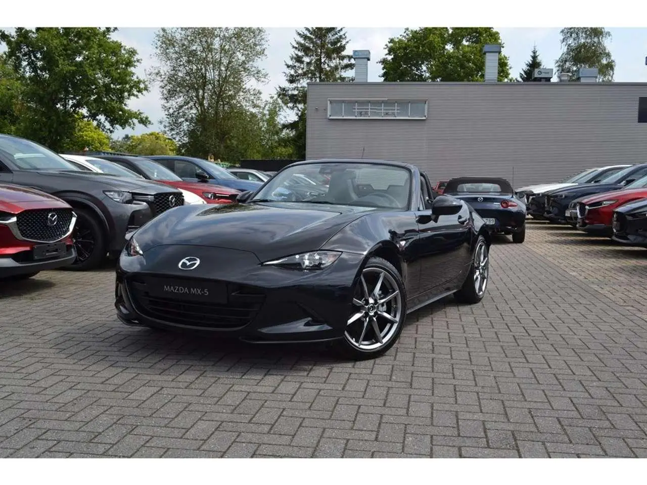 Photo 1 : Mazda Mx-5 2023 Essence