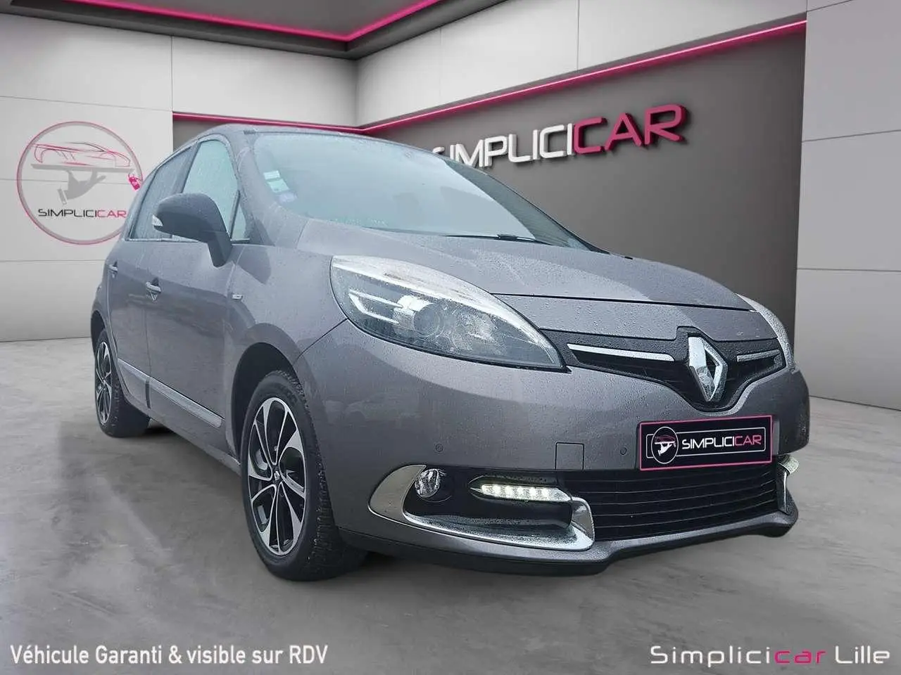 Photo 1 : Renault Scenic 2015 Essence