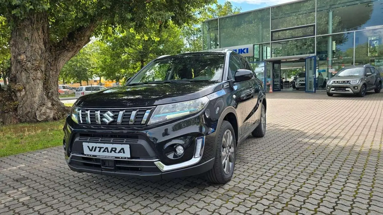 Photo 1 : Suzuki Vitara 2024 Petrol