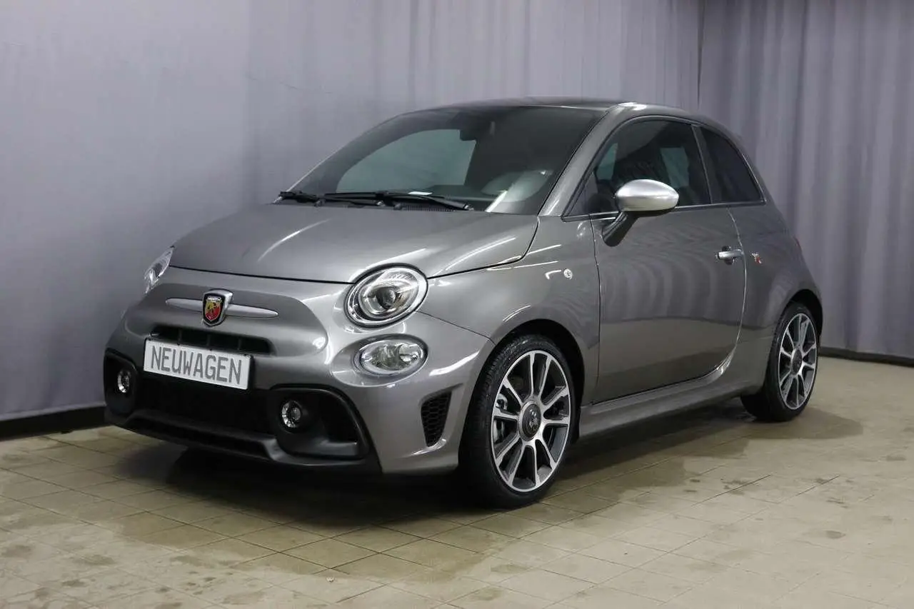 Photo 1 : Abarth 595 2022 Essence